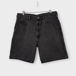 Wrangler Vintage ‘90s High Waist Short in Washed Black Women’s Size 32